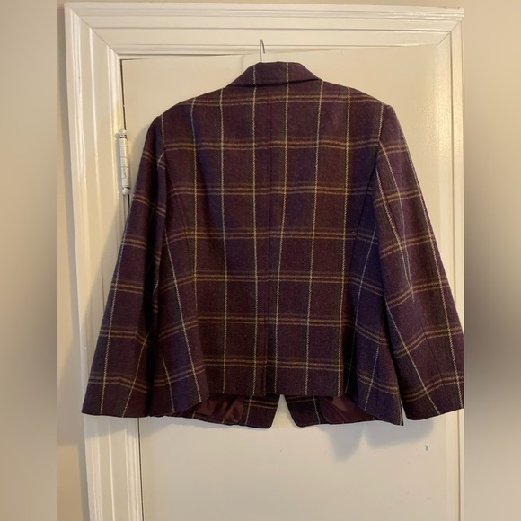 Talbots 100% Wool Purple Plaid 2 Pocket 3 Button Closure Lined Blazer Size 16 P - Picture 2 of 10